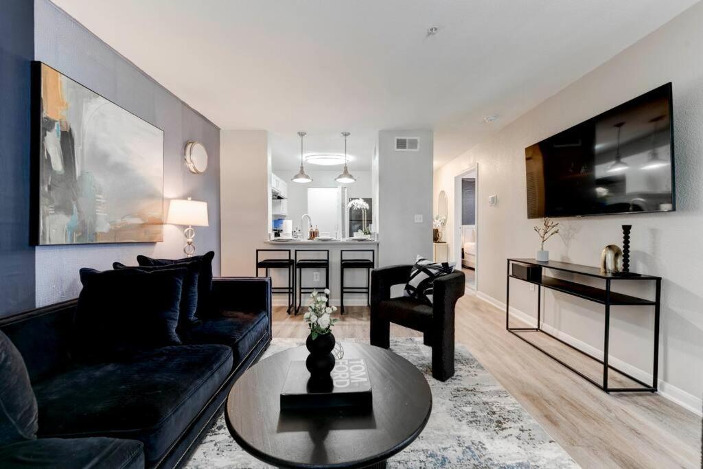 오스틴 6 Min To Dt~Pool~Free Parking~2King Bed & 2Bath 아파트 외부 사진