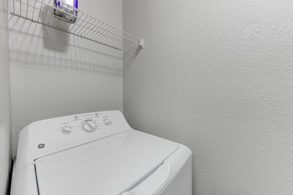 오스틴 6 Min To Dt~Pool~Free Parking~2King Bed & 2Bath 아파트 외부 사진